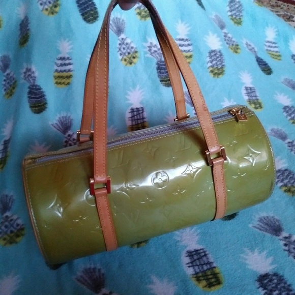Louis Vuitton Handbags - Authentic Louis Vuitton Vernis bedford hand bag